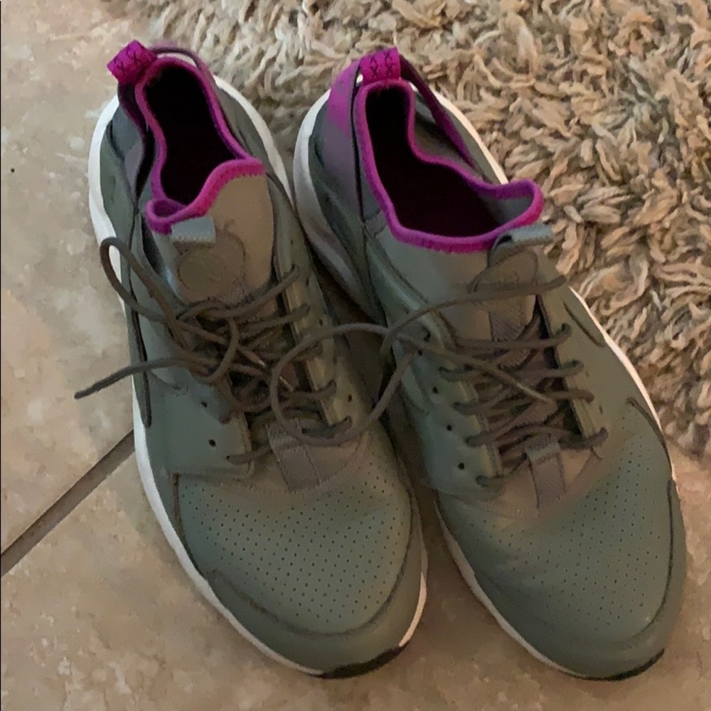 Nike huaraches